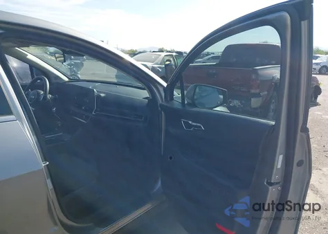 2024 Kia Sportage Lx z USA, uszkodzony, nr VIN KNDPU3DF9R7216890